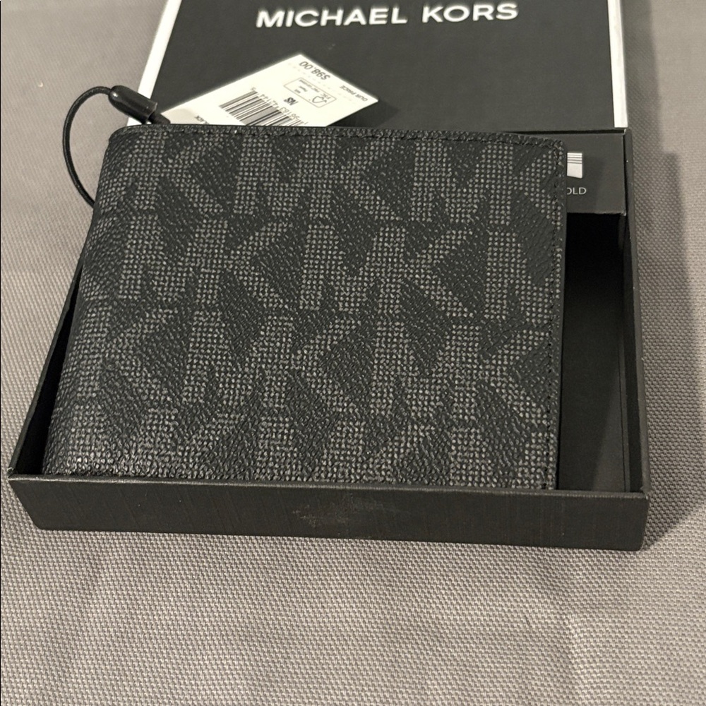 NWT Michael Kors jet Set Men’s Black Monogram Wallet - Picture 2 of 6